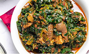 Saag / <span style="color: #F6402F;">Spinach</span>