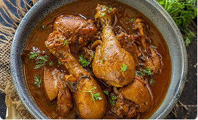 Chicken Curry <span style="color: #F6402F;">in Plate</span>